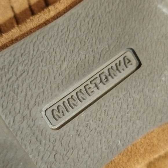 Minnetonka Moccasins Size 7.  316GW3 - Picture 5 of 7